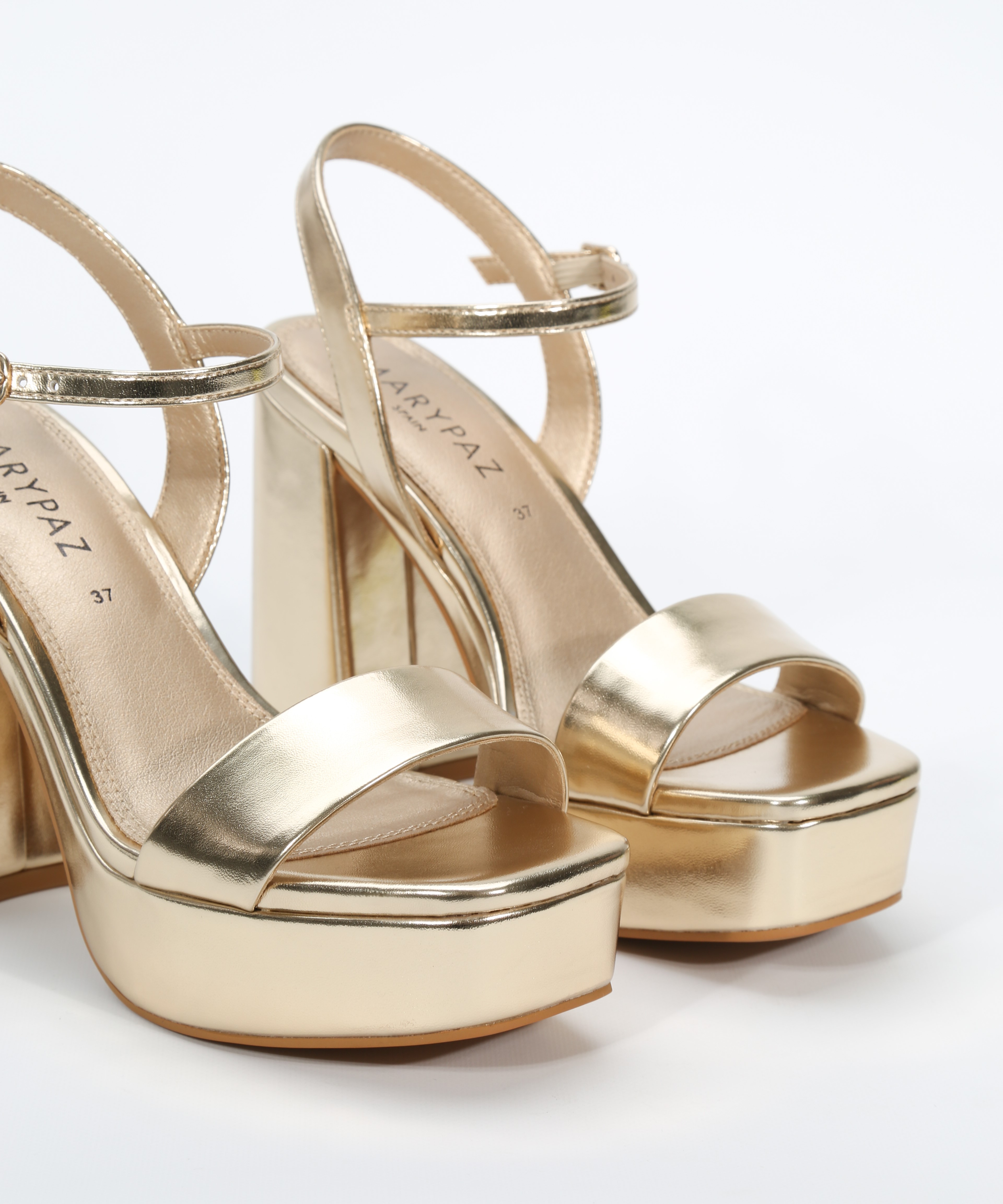 Sandalias de plataforma tac&oacute;n ancho image number null